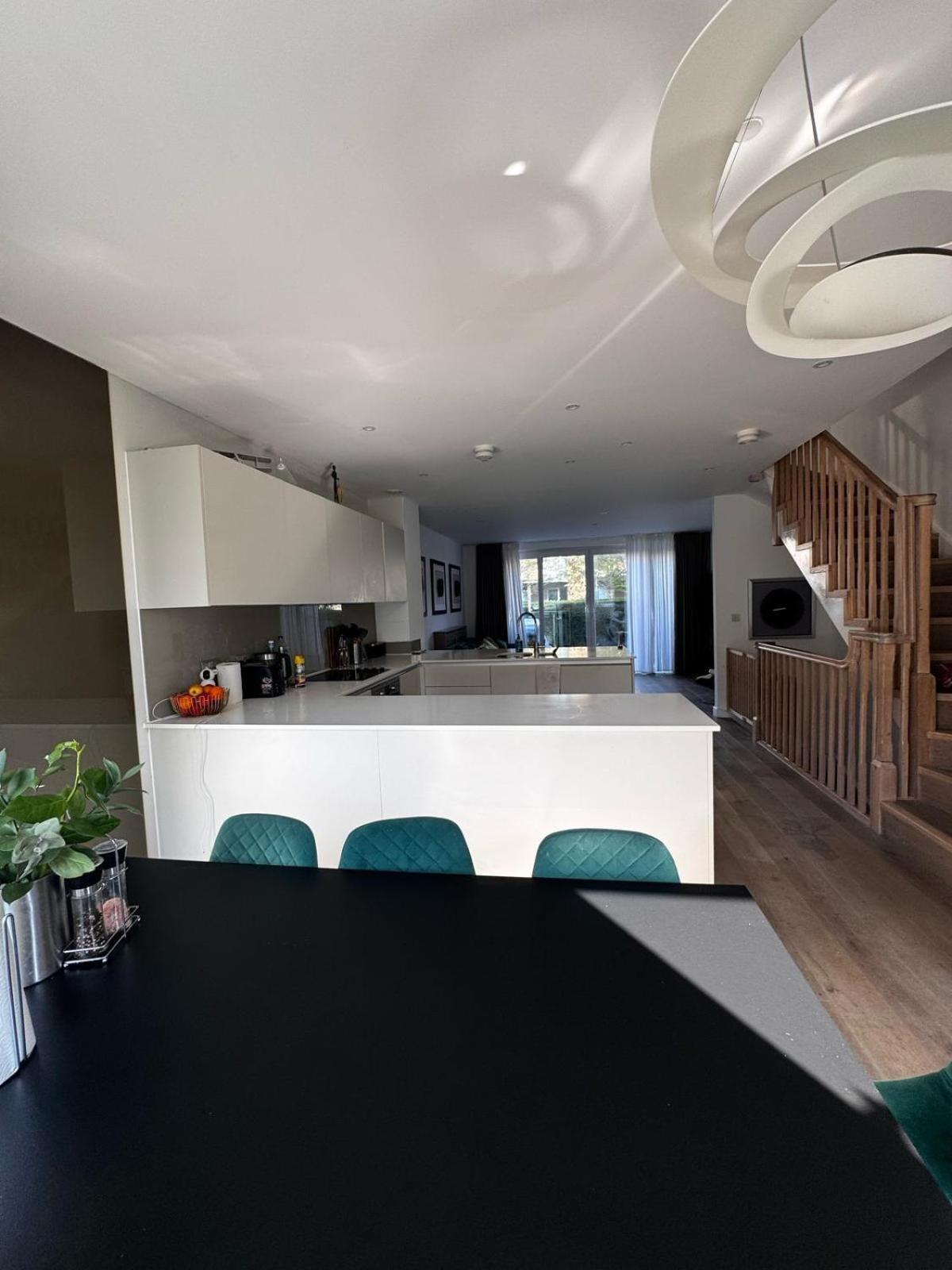 Modern 3 Bed 3 Bath House Near Greenwich Casa vacanze Londra
